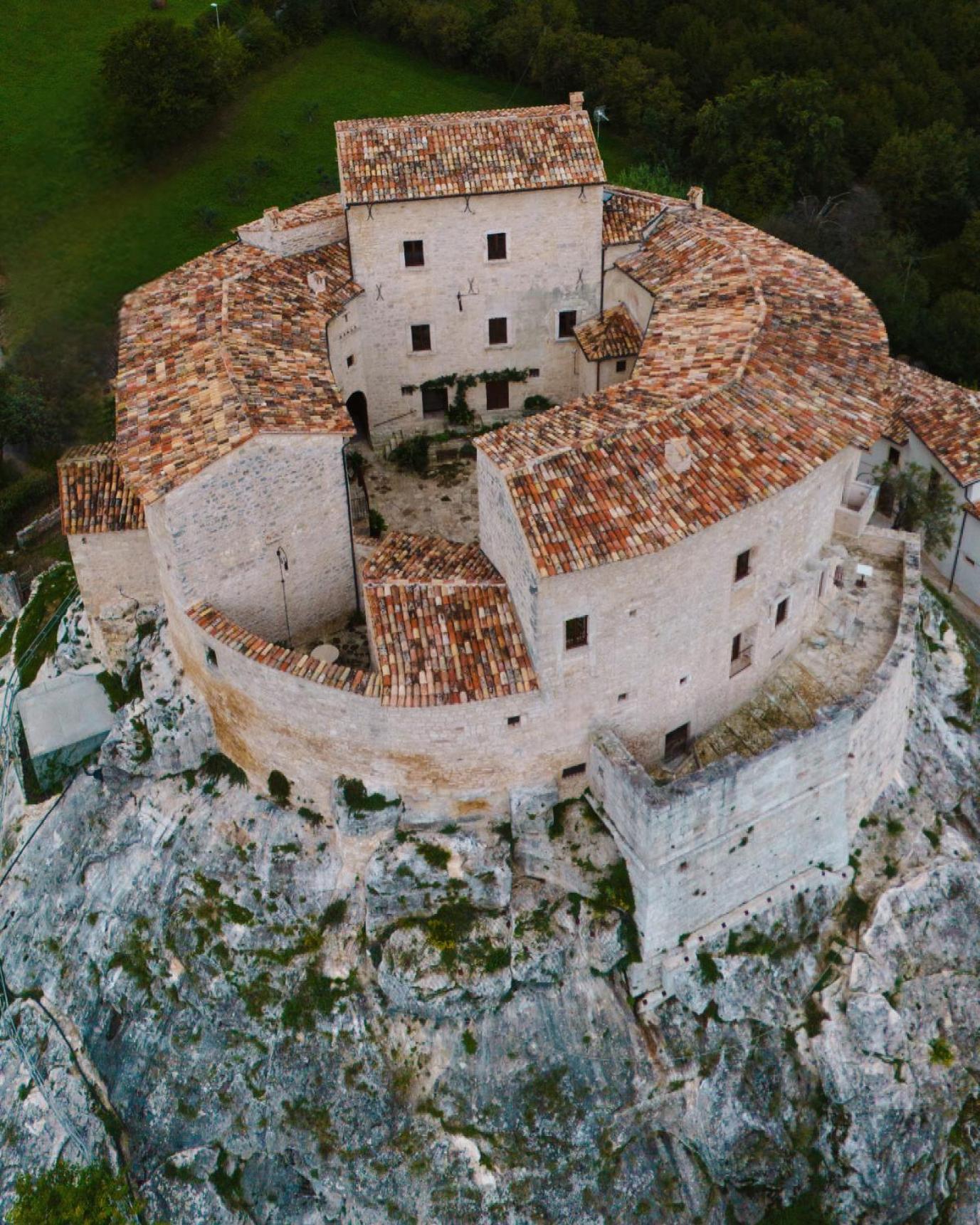 Castel Di Luco Hotel Acquasanta Terme Exterior foto